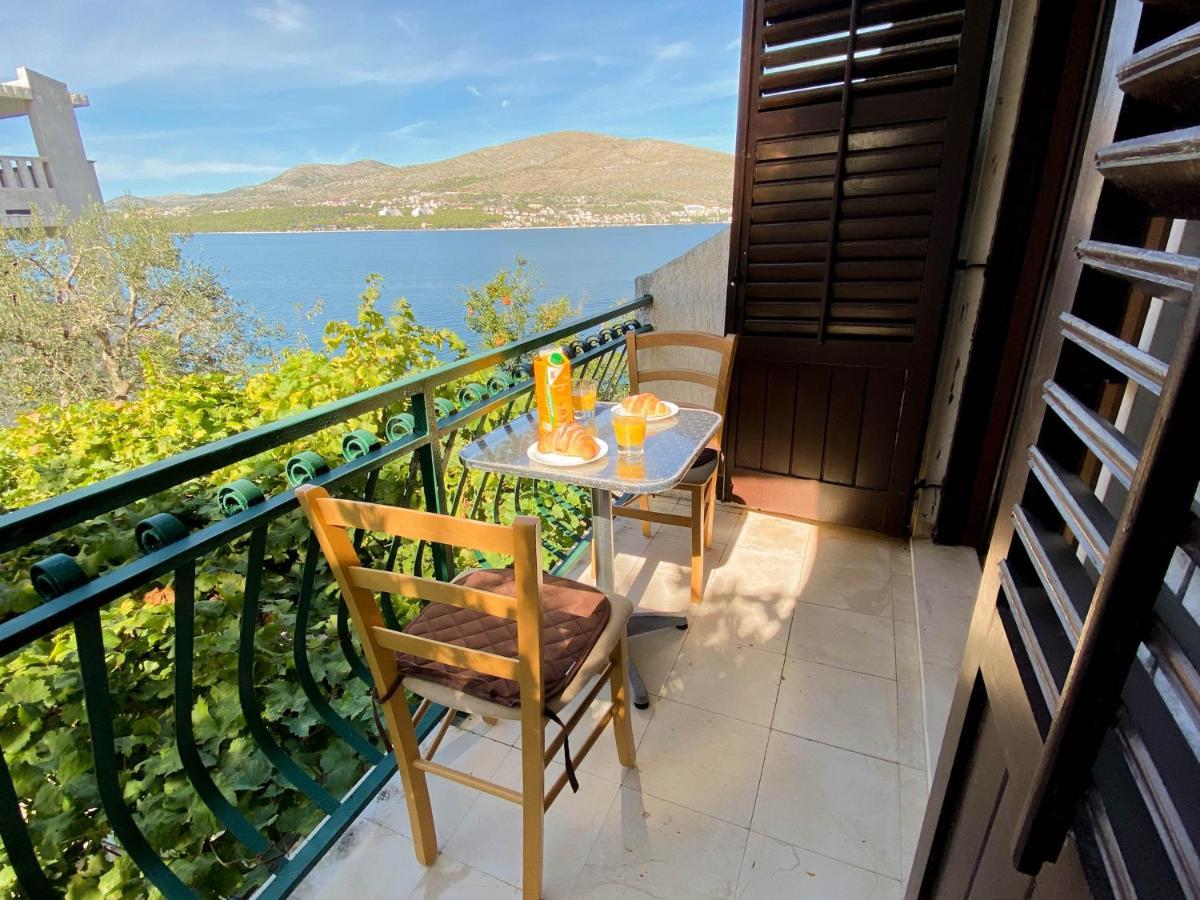 Seaview & Beachfront Apartments Jakov Donji Okrug  Ngoại thất bức ảnh
