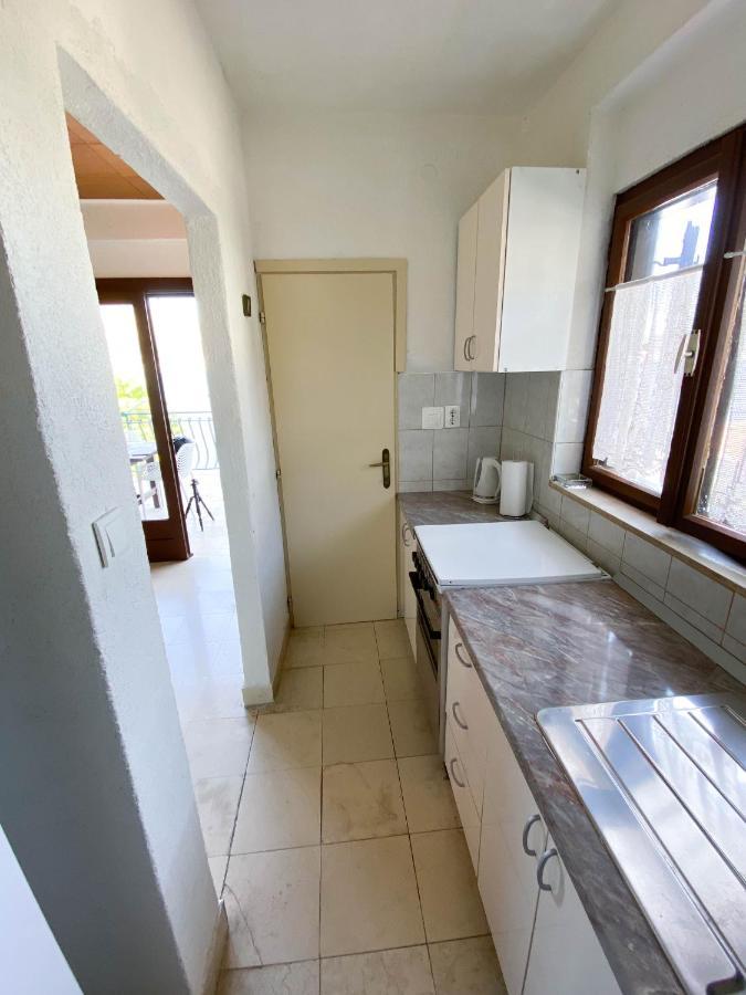 Seaview & Beachfront Apartments Jakov Donji Okrug  Ngoại thất bức ảnh