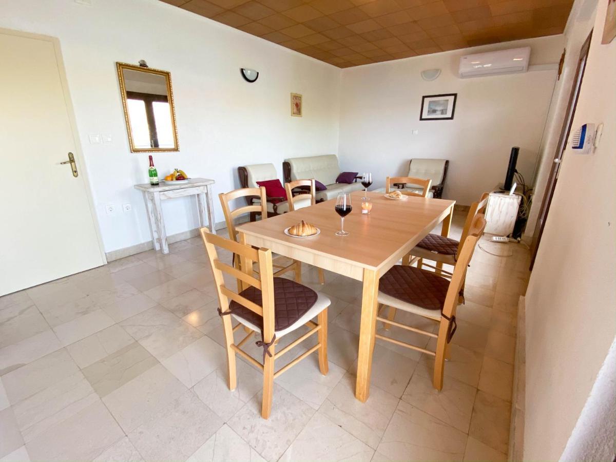 Seaview & Beachfront Apartments Jakov Donji Okrug  Ngoại thất bức ảnh