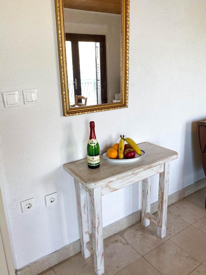 Seaview & Beachfront Apartments Jakov Donji Okrug  Ngoại thất bức ảnh